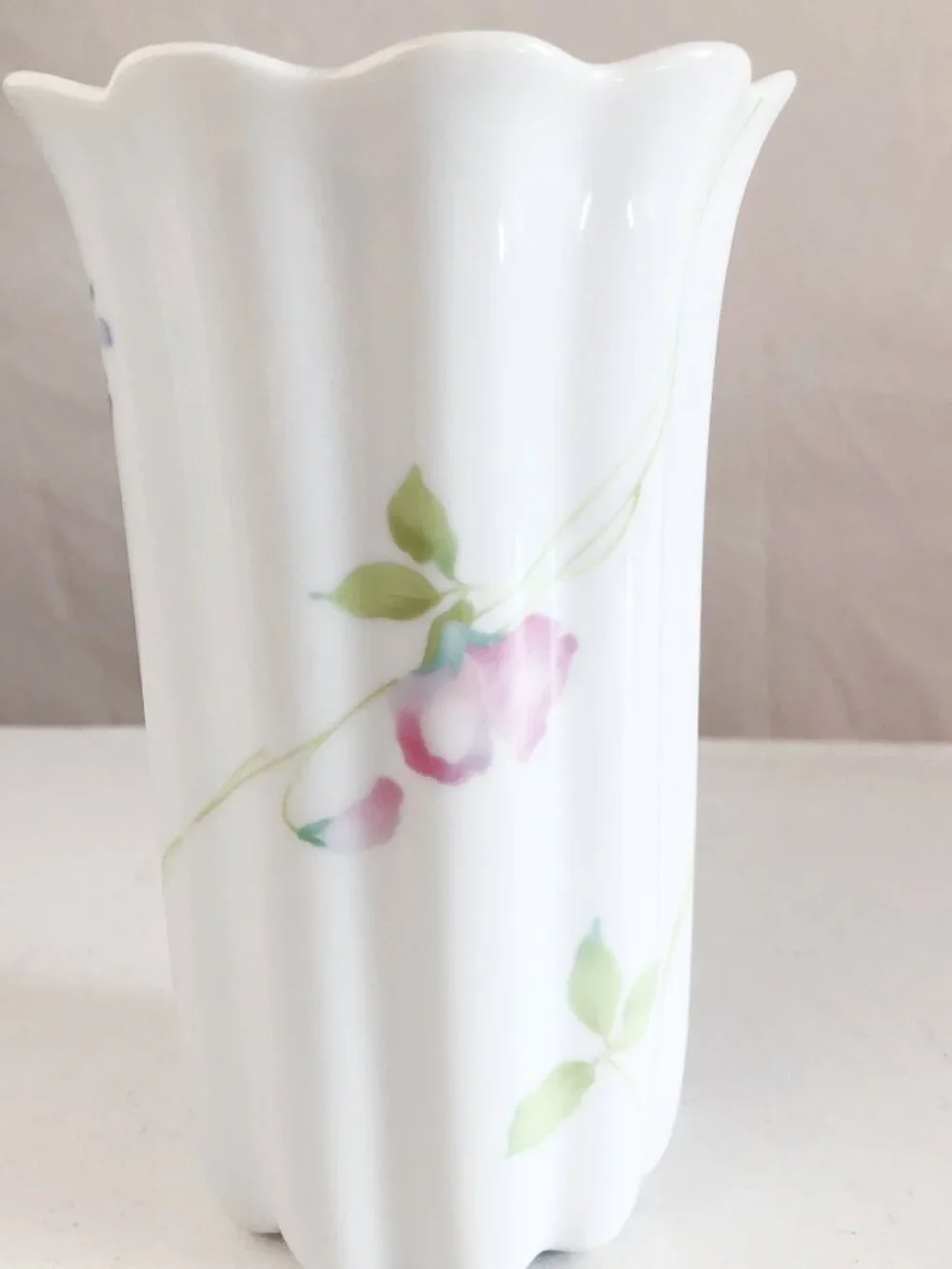 Vintage 90s The Toscany Collection Floral Porcelain Vase